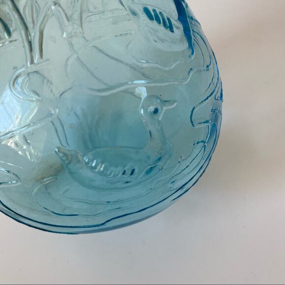 Vintage Embossed Blue Glass Bottle Made in Italy Donkey Duck Scene 8 1/2 inches - Picture 8 of 8